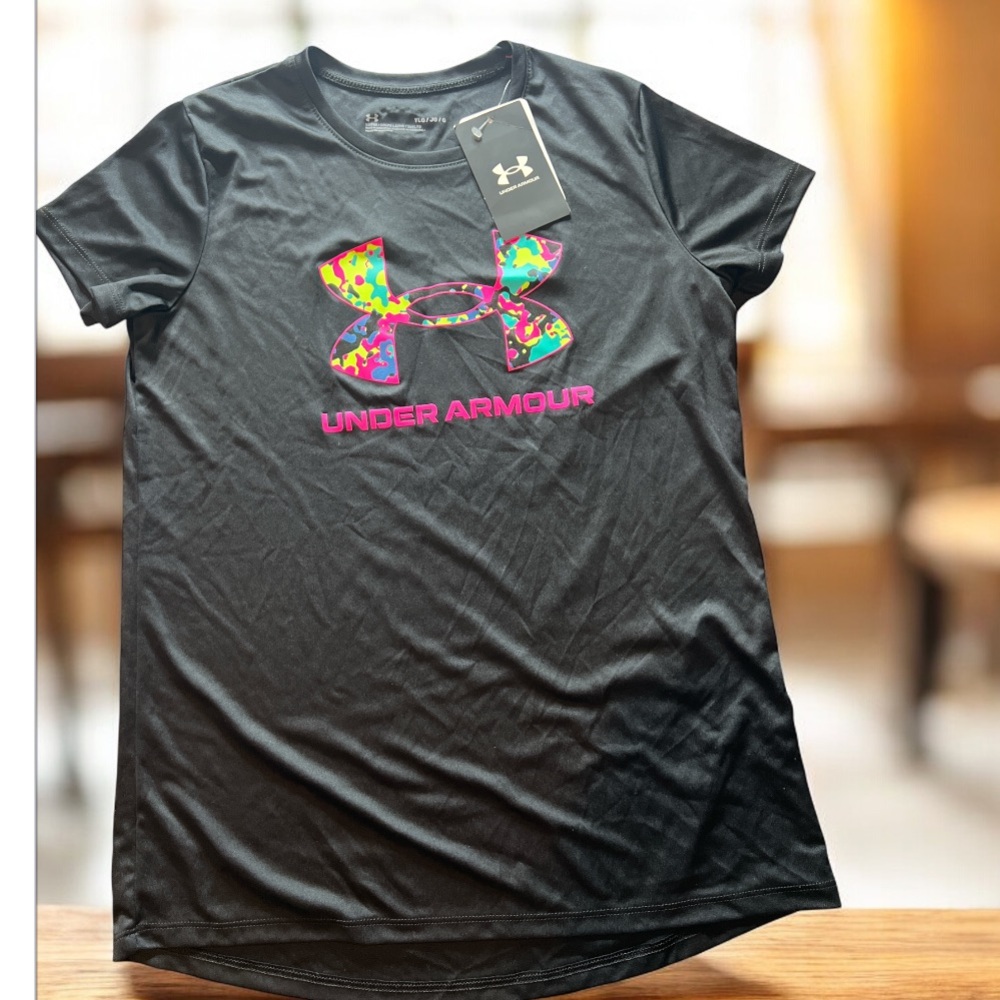 NWT Under Armour Girls YLG Tech Tee Black Neon Camo Logo Short Sleeve Shirt
